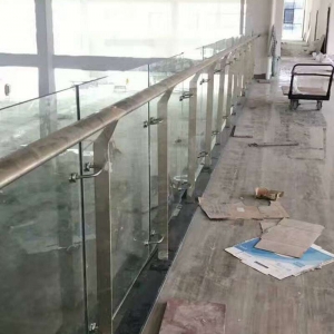 不銹鋼護(hù)欄